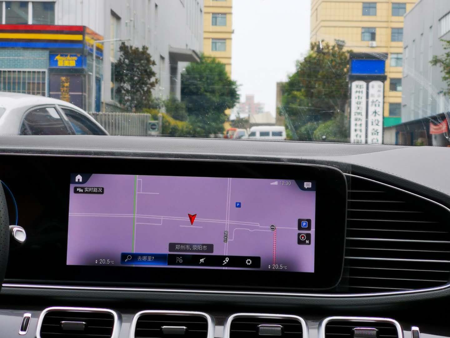 AG乐鱼网页版登录入口在车载玻璃上的运用